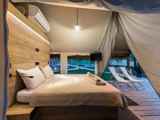 Chateau Ramsak vineyard glamping resort