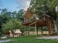 Chateau Ramsak vineyard glamping resort 