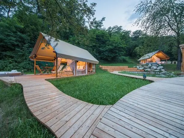 Chateau Ramsak vineyard glamping resort 