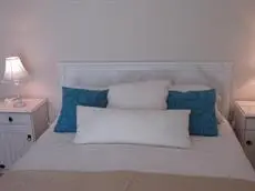 Point Village Accommodation - Villa Phillipe 8 