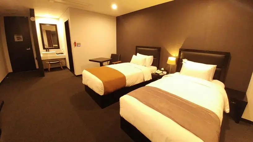 Gangneung Tourist Hotel 