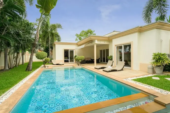 Luxury Pool Villa SRV 