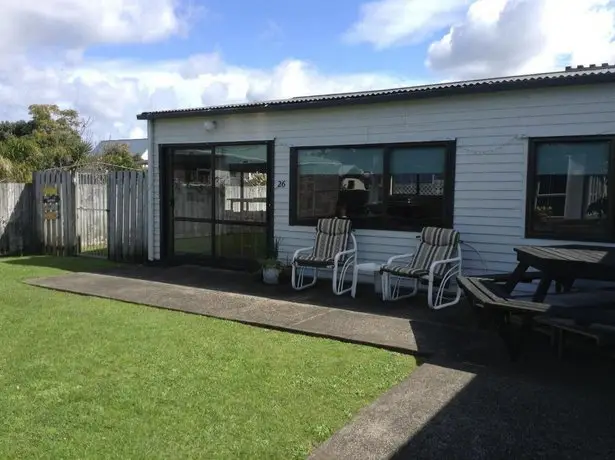 Whiti Bach Holiday Home 