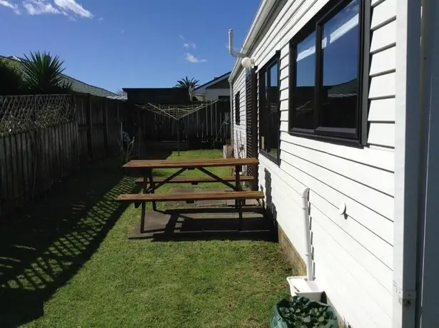 Whiti Bach Holiday Home 