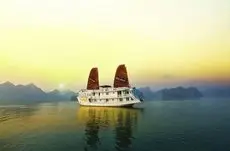 Rosa Cruise Halong 