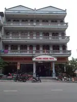 Halong Cheers Hostel 