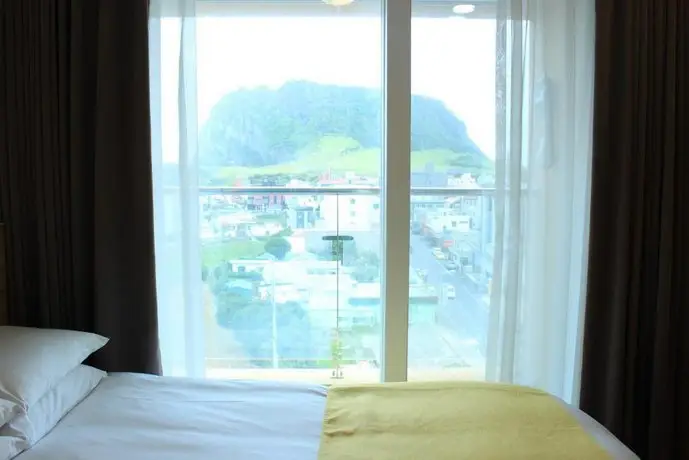 Co-op City Hotel Seongsan 