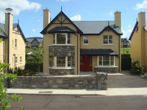 Ardmullen 4 Bed Detached Holiday Home - Walnut 