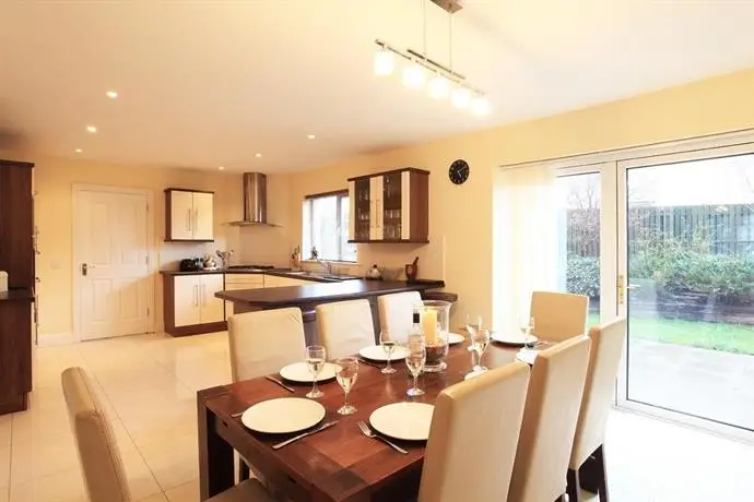 Ardmullen 4 Bed Detached Holiday Home - Walnut 