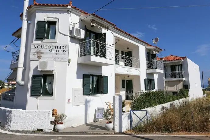 Koukounari Apartments