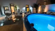 Nereids Villa Santorini 