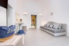 Nereids Villa Santorini 