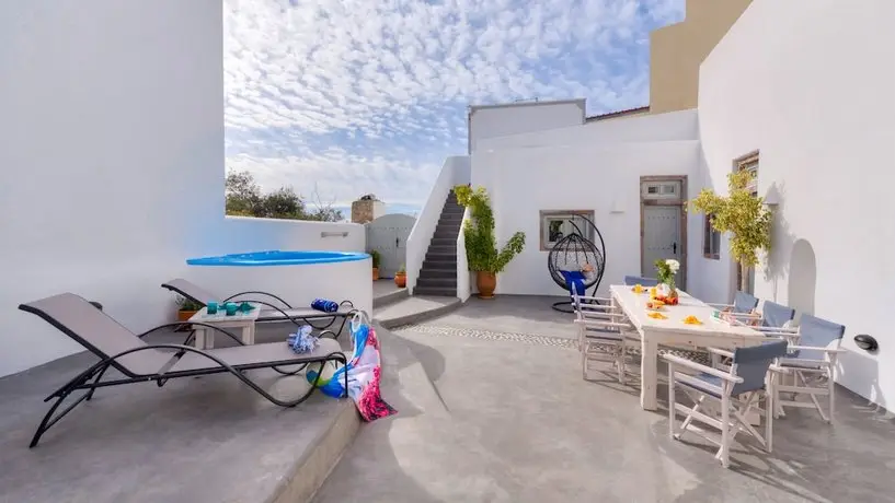 Nereids Villa Santorini 