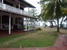 Samaru Beach House 