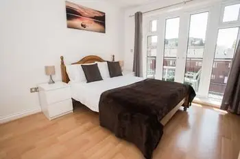 Celador Apartments - Blakes Quay Serviced Apartments 