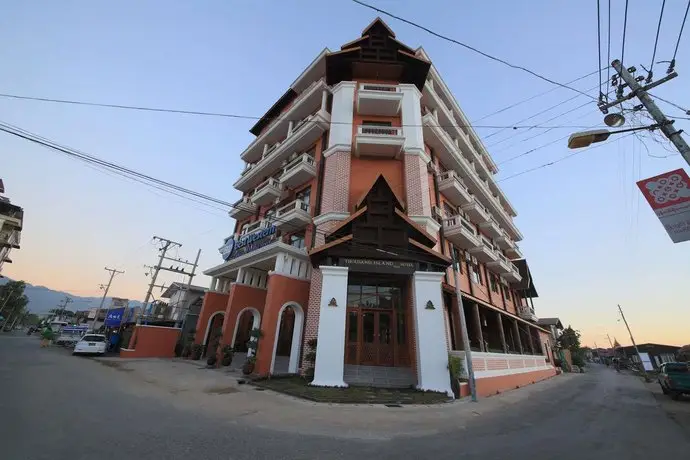 Thousand Island Hotel Inle Lake 