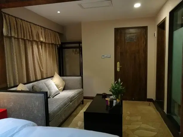 Hua Jian Ji Hostel 