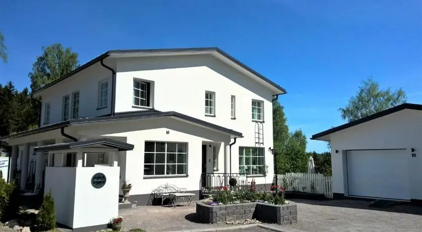 Villa Jokivarsi Bed & Breakfast 