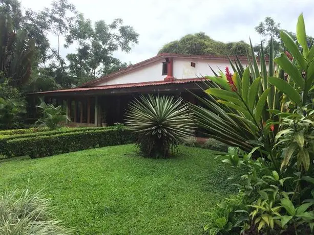 Casa Atirro