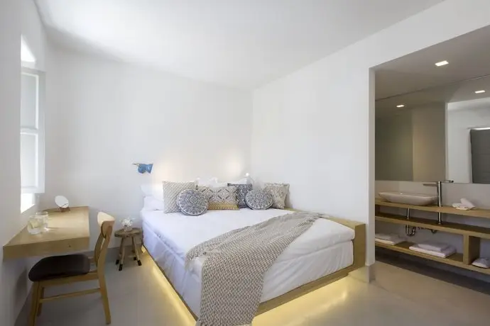 DreamBox Mykonos Suites 