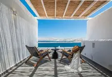 DreamBox Mykonos Suites 