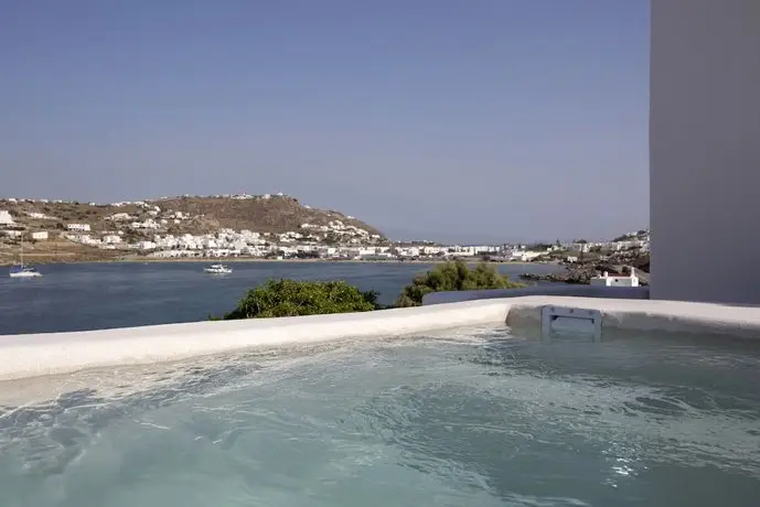 DreamBox Mykonos Suites 