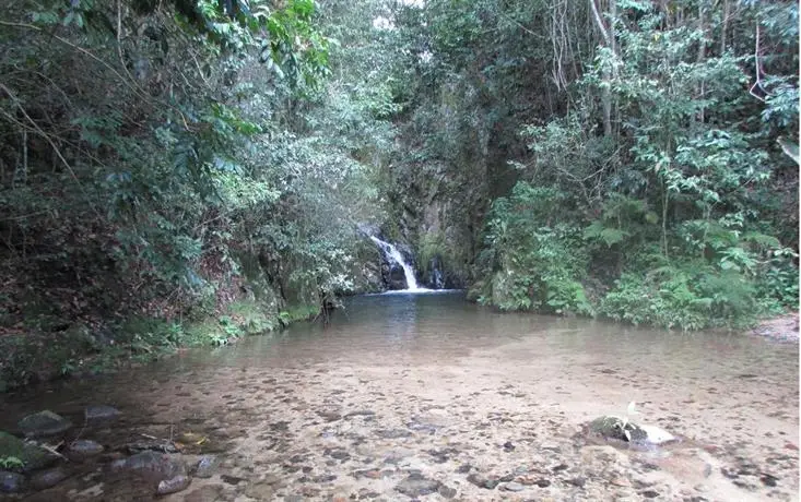 Ebano Verde Waterfall and Ecolodge 