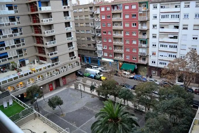 Apartamentos Dos Torres - Reina