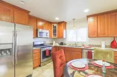 Cherry Cola 2BR/1BA 