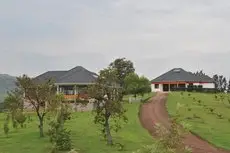 The Crested Crane Bwindi Hotel 