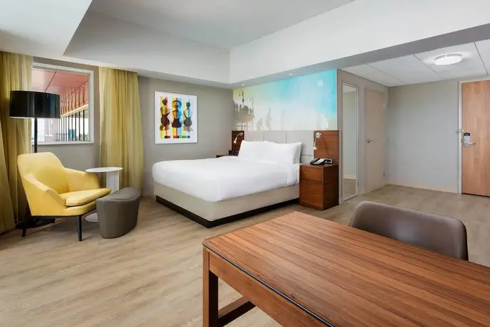 Courtyard by Marriott Santa Monica 