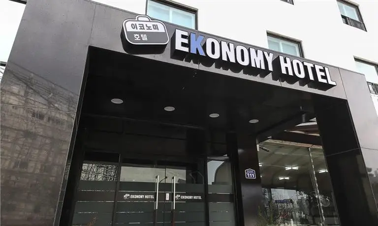 Ekonomy Hotel Sokcho