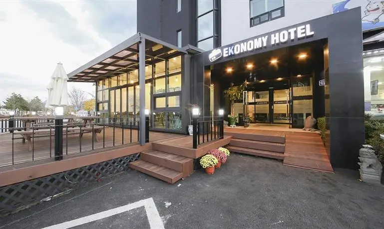 Ekonomy Hotel Sokcho 