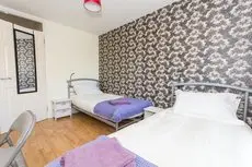 City Centre Salisbury Court 2 Bedroom - BHR Apartment 