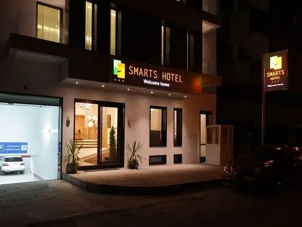 Smarts Hotel 