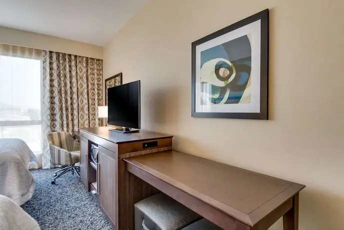 Hampton Inn & Suites Los Angeles - Glendale 