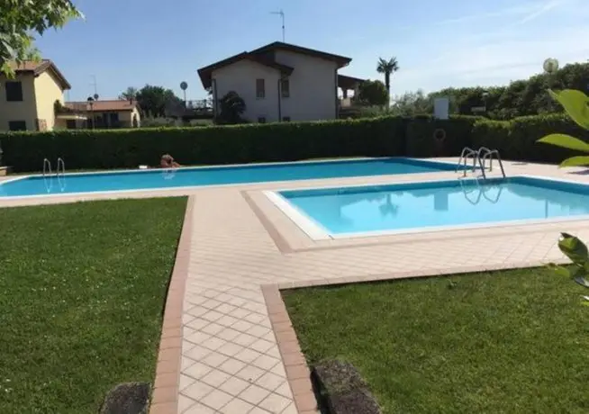 Appartamento con Piscina a Lazise