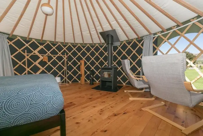 Oasis Yurt Lodge 