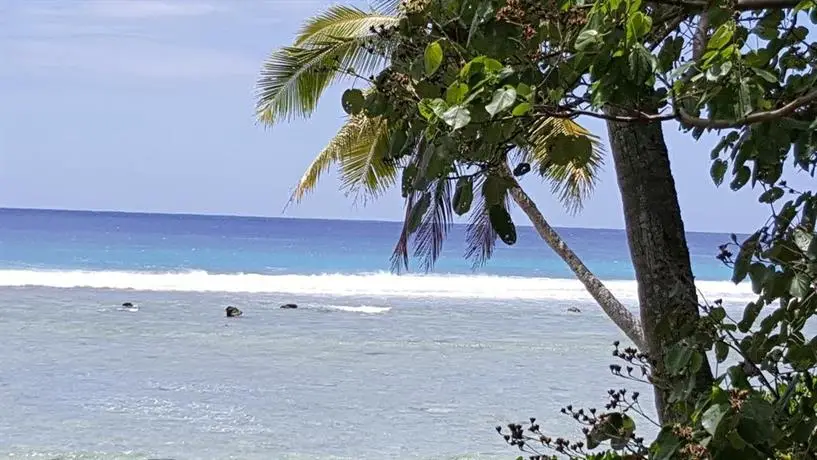 Coral Beach Bungalows Rarotonga 