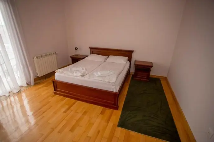 2 Bedroom Cosy Apartment Batumi 