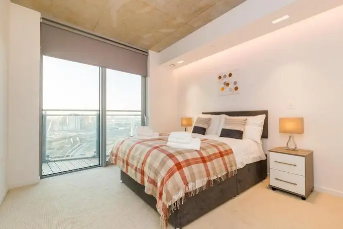ILiving Apartments near Excel & O2 