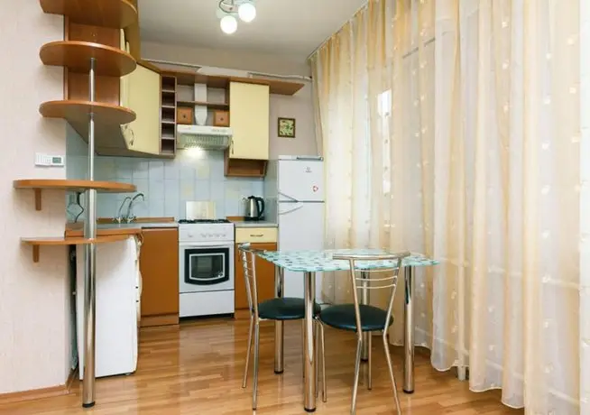 Apartment on Mechnykova 7 