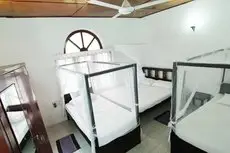 2in1 Kandy Hostel 