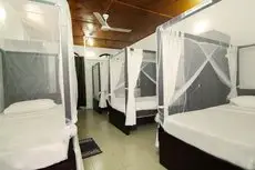 2in1 Kandy Hostel 