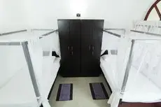 2in1 Kandy Hostel 