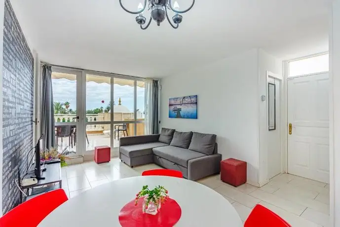 Apartment with ocean view in Las Americas LA/94 