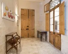 Valletta Bishop Apartment 