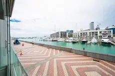 3 Bedroom Double Waterfront Luxury Apartment 