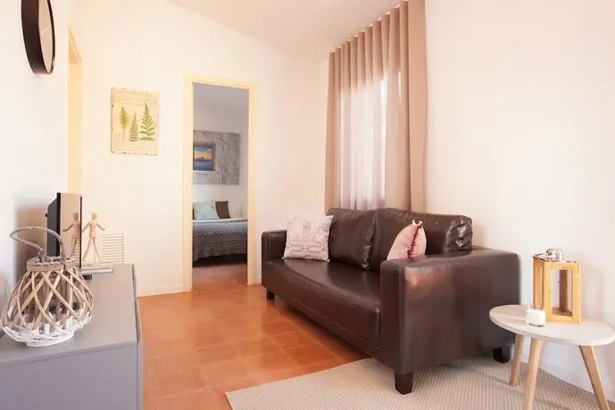 Click&Flat Europa Fira Apartments 