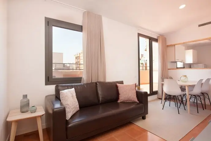 Click&Flat Europa Fira Apartments 